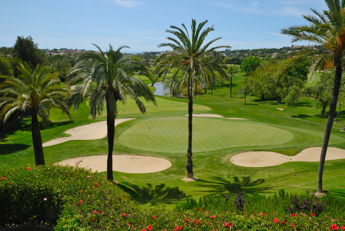 Best golfing weather 365 days in the year in Marbella and more than 100 golf courses in Andalucia