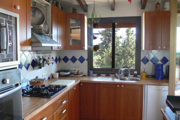 Fitted kitchen