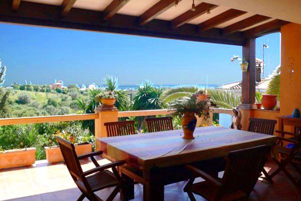 villa in Elviria for sale