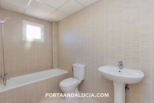 Nice bathroom