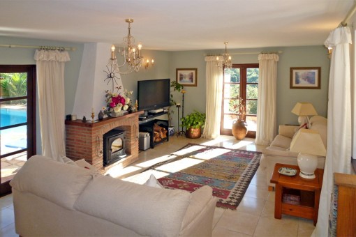 Living room with direct access to the terrace