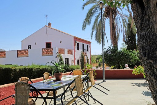 house in Carmona