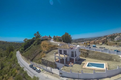 Fully renovated villa with sea view in Nueva Andalusia, Marbella