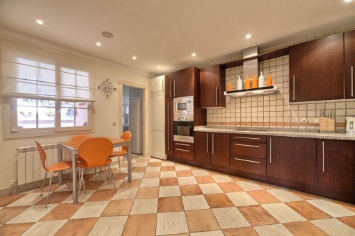 Fully equipped kitchen