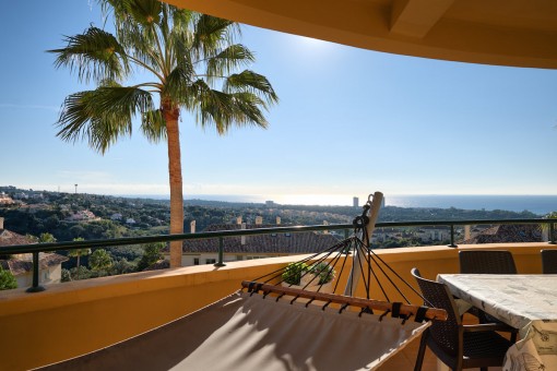 apartment in Elviria
