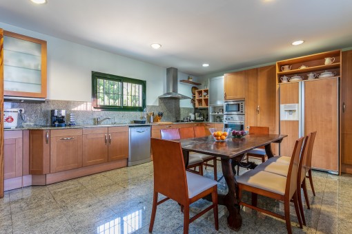 Fully equipped kitchen