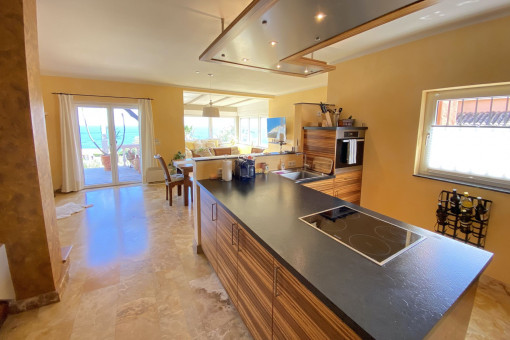 Fully equipped kitchen