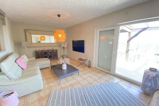 Living area with access to a terrace